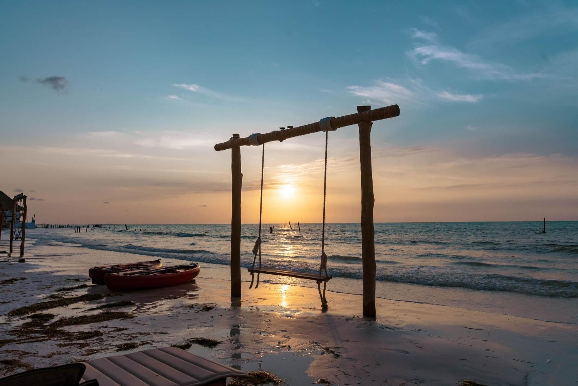 Awa Holbox Hotel Boutique - Beach Front Buitenkant foto