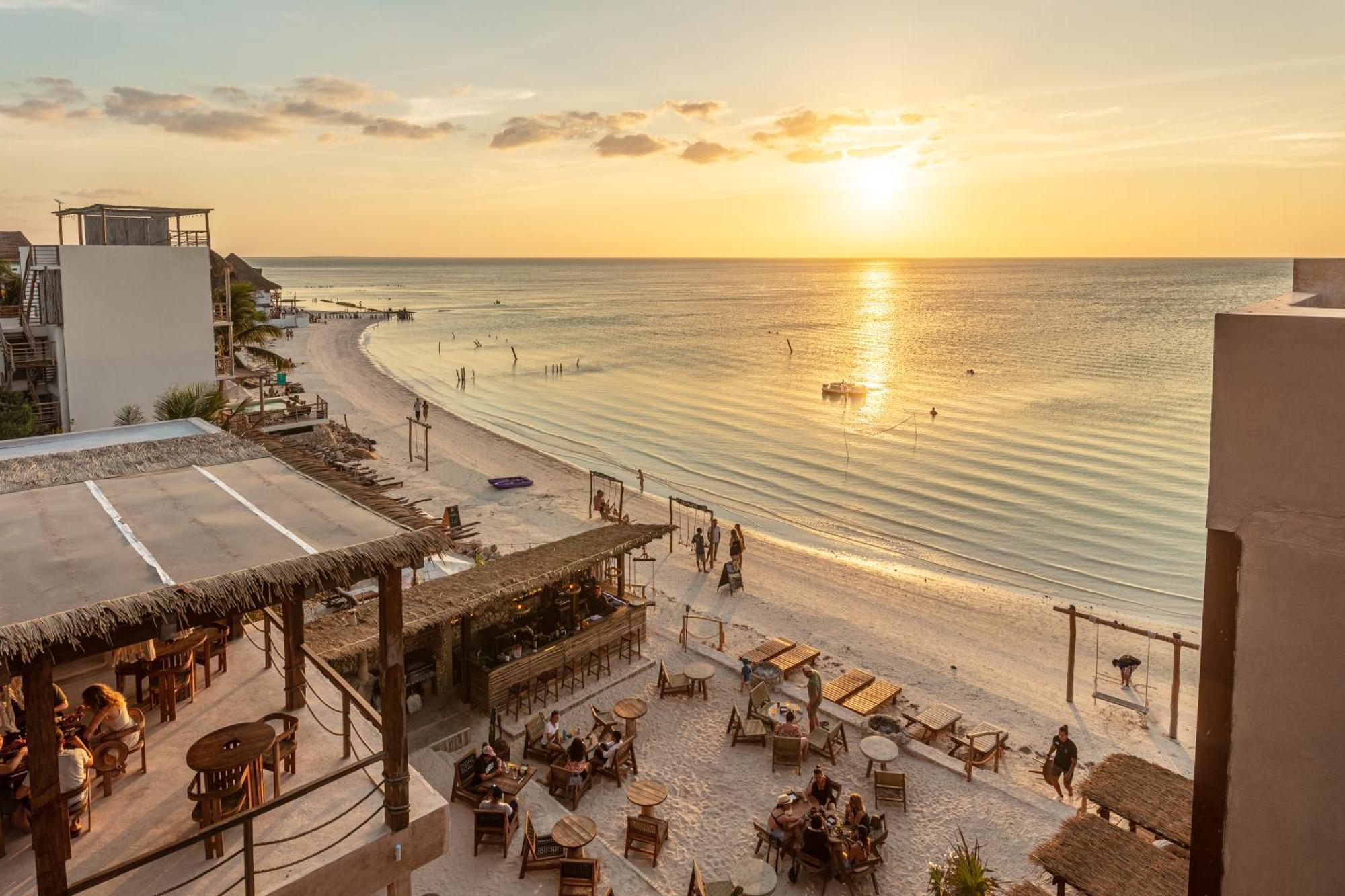Awa Holbox Hotel Boutique - Beach Front Buitenkant foto